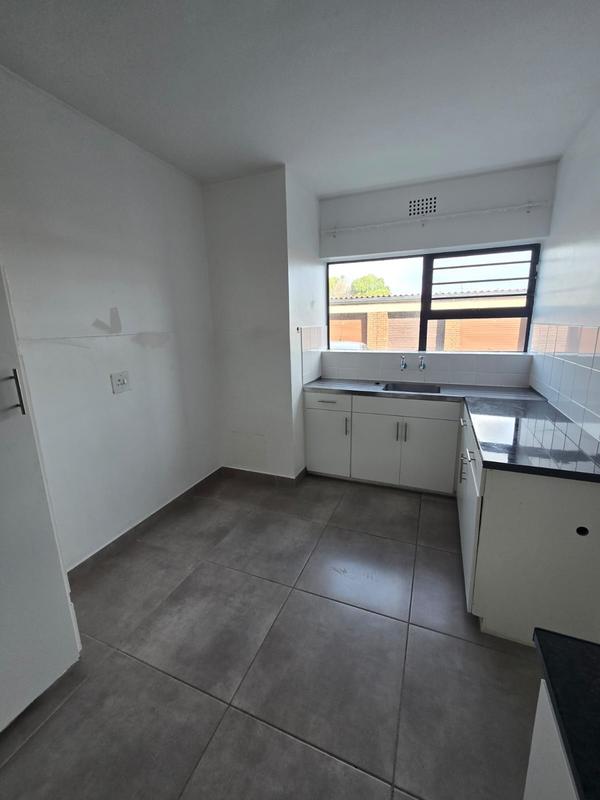 To Let 2 Bedroom Property for Rent in Thornton Western Cape